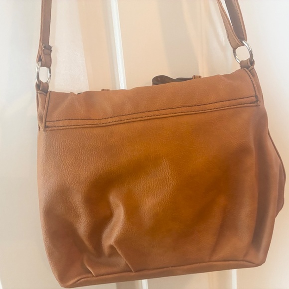 Call it Spring Shoulder Bag - Picture 7 of 11